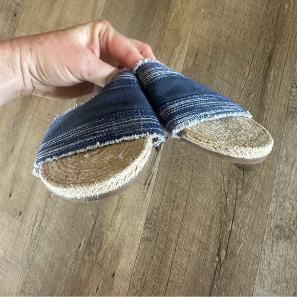 Yosi Samra Hand Stitched Slides - Picture 4 of 6